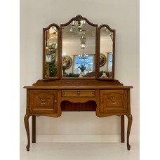 Dressing table