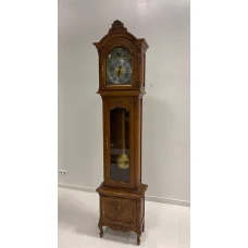 Floor clock