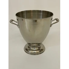 Large cooling cooler for champagne and wine