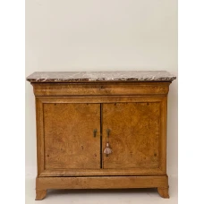 Antique chest of drawers
