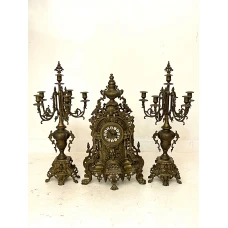 Fireplace clock with two candlesticks
